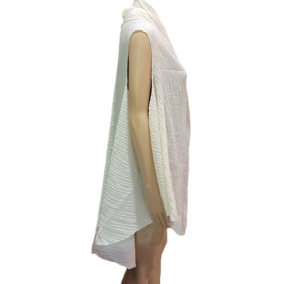 Ivory Sleeveless High Low Open Front OSFM Layering Top NEW - Picture 3 of 4